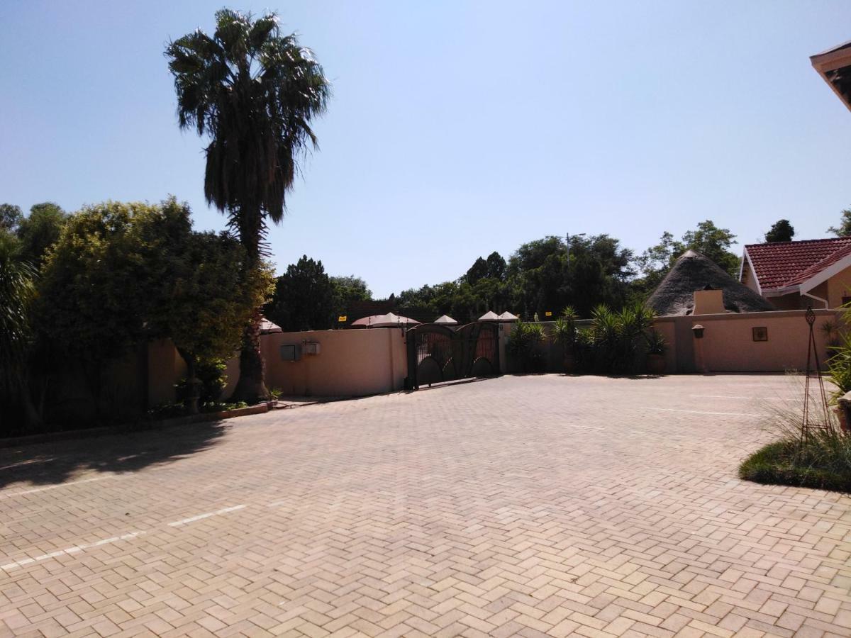 Tuscany Vryburg Exterior foto