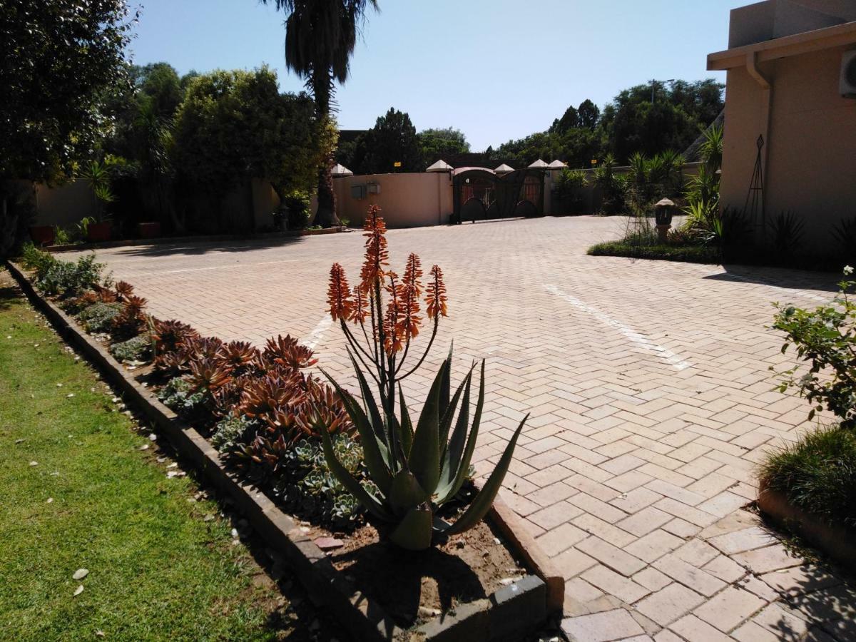 Tuscany Vryburg Exterior foto